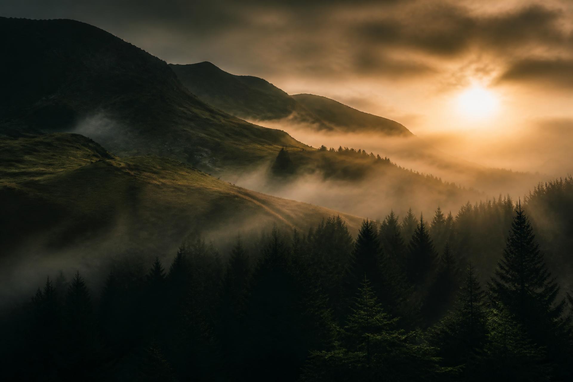 Misty UK hills at dawn